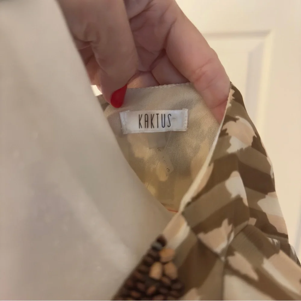 Kaktus Beige and Brown Patterned Dress - Picture 4 of 10